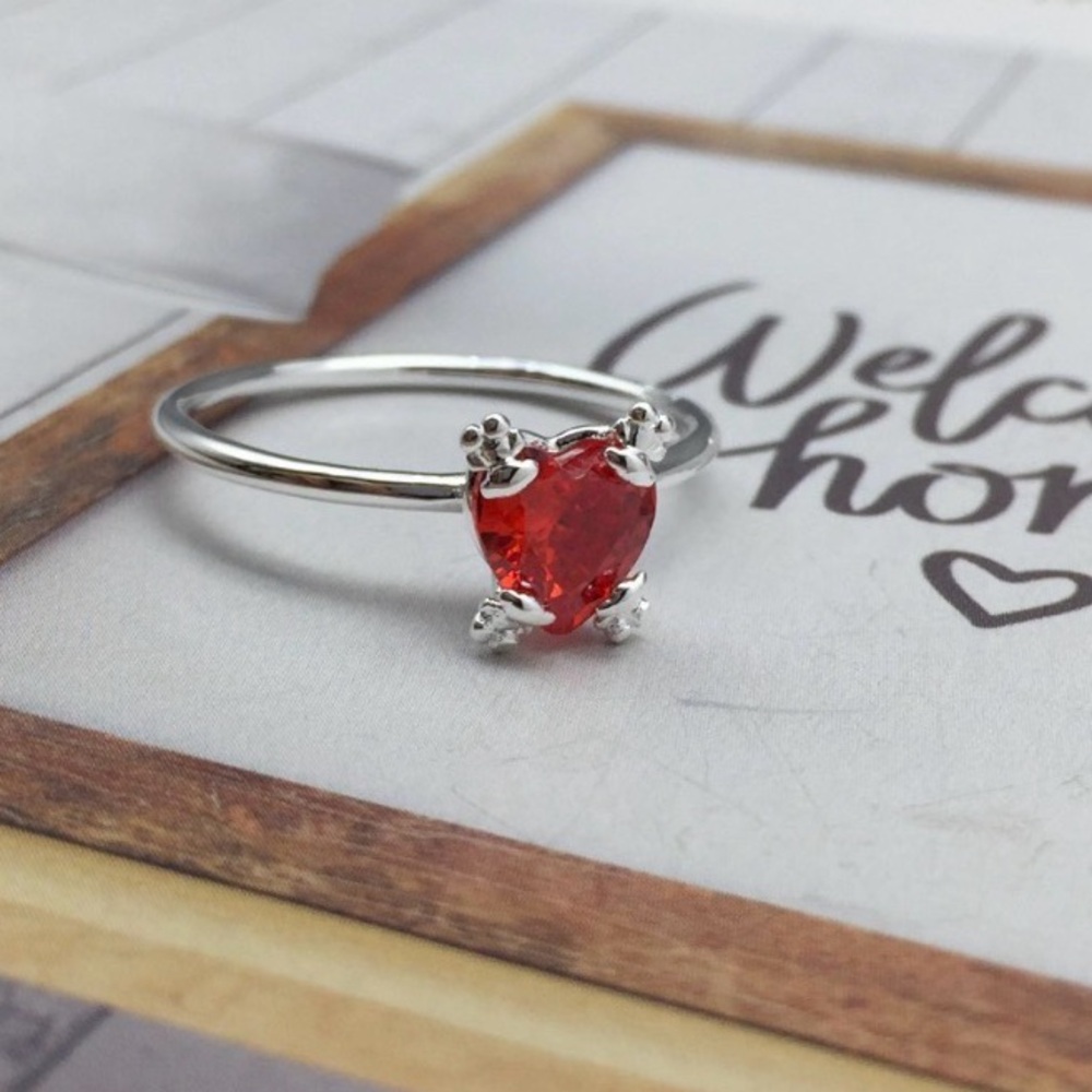 7.5 💍925 - Elegant Silver Ring with Heart